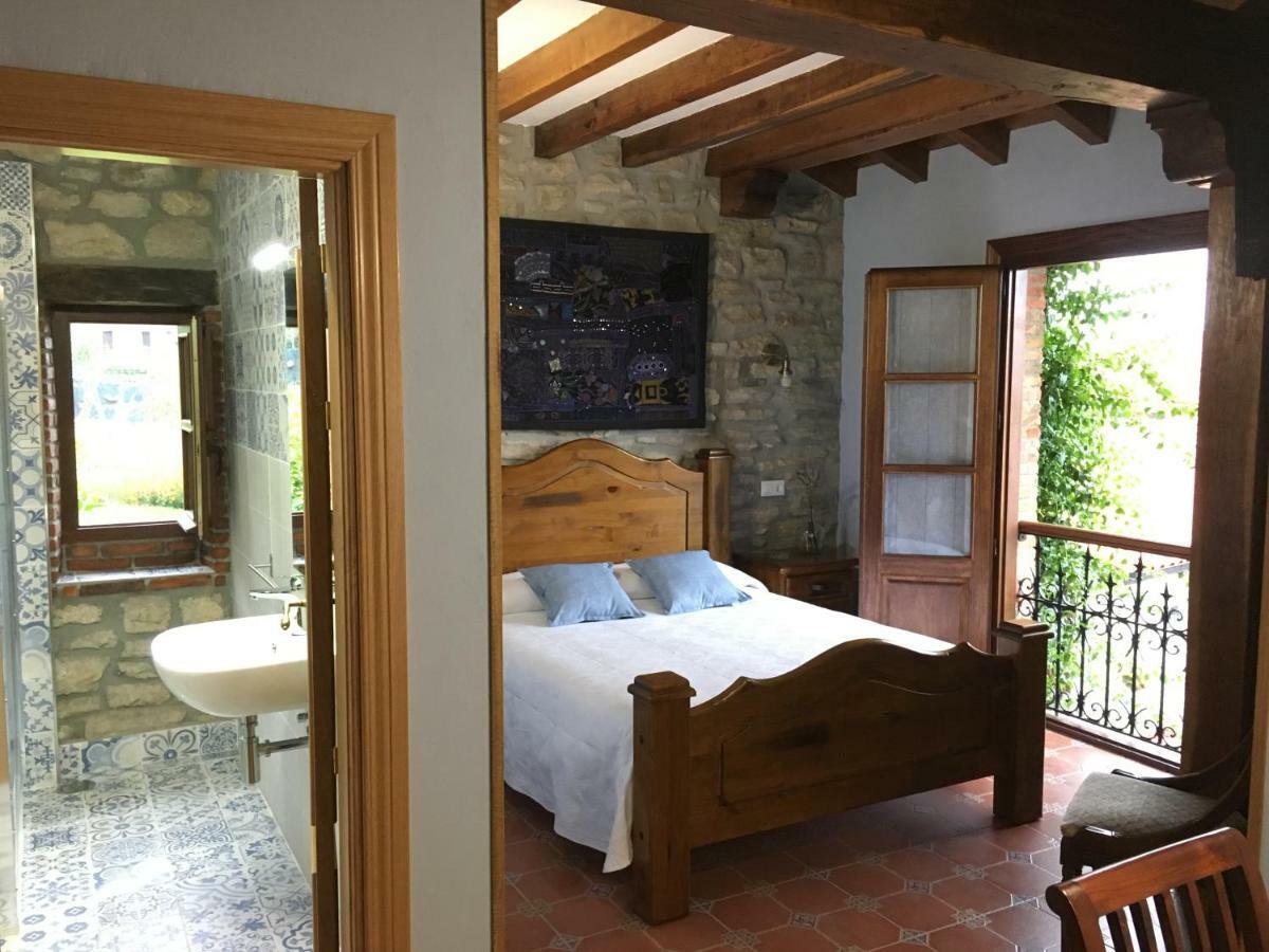 Pensión Casa Laureles Hinojedo